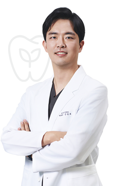 치아살리는치과 의료진 은승모 대표원장
